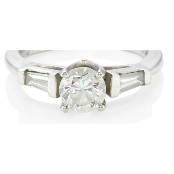 Platnium Diamond Ring - Picture 5 of 5